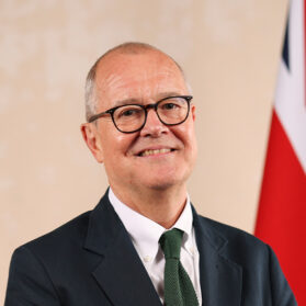 Photo of Patrick Vallance